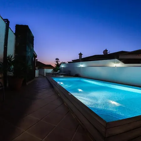Vila Punta Negra Heated Pool Tenerifesummervillas